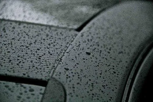 VViViD® Black True R Carbon Fiber Vinyl Wrap Roll with Air Release Technology (1 Foot by 5 Foot)