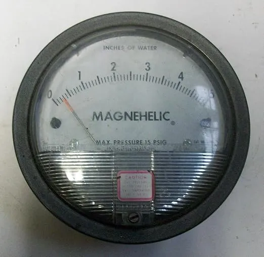 Dwyer 2005 Magnehelic Differential Pressure Gauge, Type, 0 to 5" WC, 4"