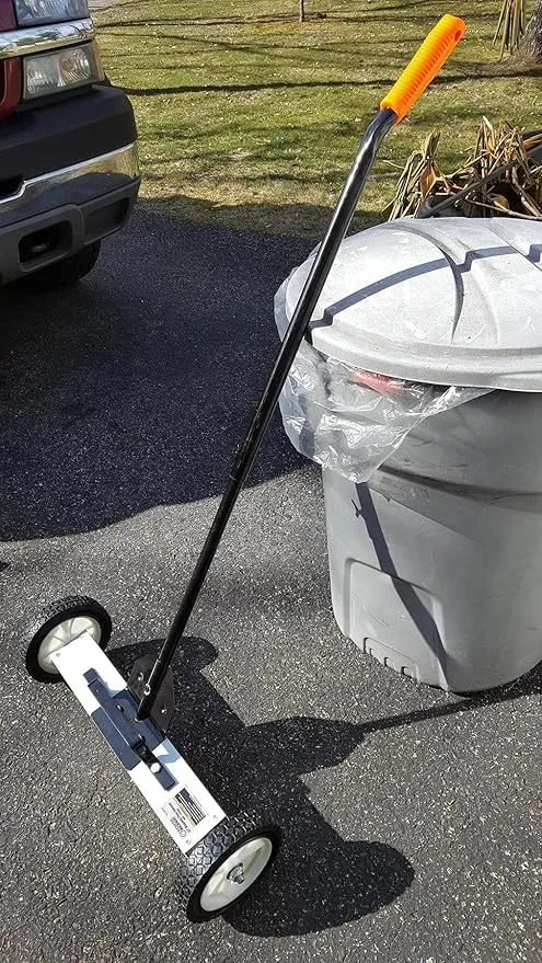 22" Magnetic Floor Sweeper with Release