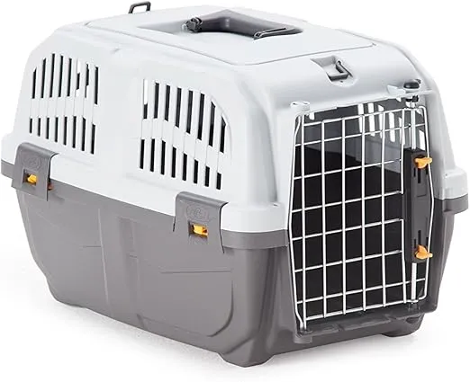 MidWest Homes for Pets Skudo Plastic Carrier, 19-Inch Ideal for "Toy" Dogs with an Adult Weight up to 6 Pounds