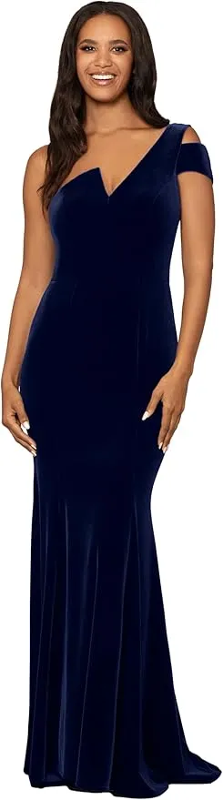 Betsy & Adam Women's Long Velvet Sleeveless One Cold Shoulder Stretch Sheath Gown