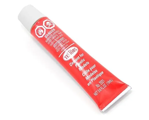 Testors Plastic Model Glue 5/8 Fl Oz Tube (6 Tube Multipack)