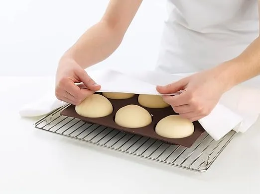 Lekue Roll Pan, Brown