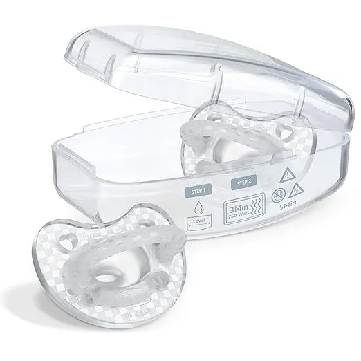 Chicco PhysioForma Luxe Silicone One Piece Pacifier for Babies Aged 16-24m | Fashion Textured Shield | BPA & Latex Free | Reusable Sterilizing Case | Crystal, 2pk