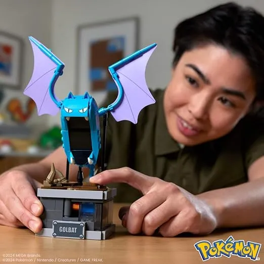 Mega Pokémon Building Toys Set Mini Motion Golbat with 313 Pieces, Wing Flapping Motion, 5 Inches Tall, for Adult Collectors