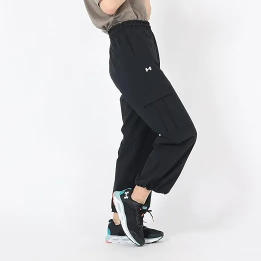 Under Armour Women's Armoursport Woven Cargo Pants, (001) Black / / White, Medium