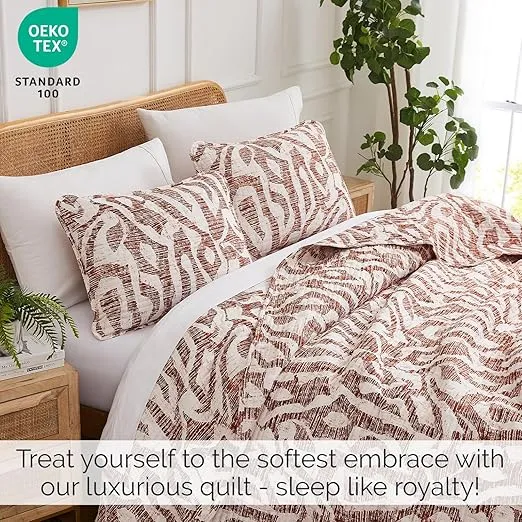 Southshore Fine Living, Inc. Khari Oversized Queen Quilt Bedding Set 3-Piece with Full Size/Queen Size Quilt and 2 Matching Shams, Indian Hand Printed Tapestry Style, Queen Bedspread, Rust Red