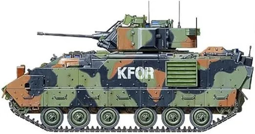 Tamiya 35264 Desert Storm 1: 35 U.S. M2 A2 Bradley IFV (2)