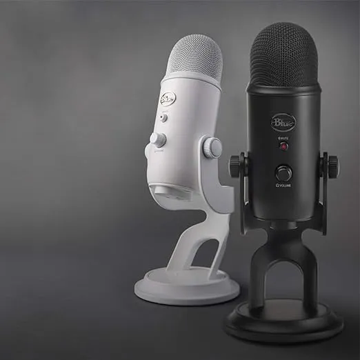 Logitech for Creators Blue Yeti USB Microphone for Gaming, Streaming, Podcasting, Twitch, YouTube, Discord, Recording for PC and Mac, 4 Polar Patterns, Studio Quality Sound, Plug & Play-Whiteout
